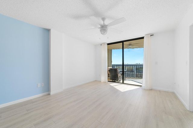 896 N Federal Highway 530, Lantana, FL 33462