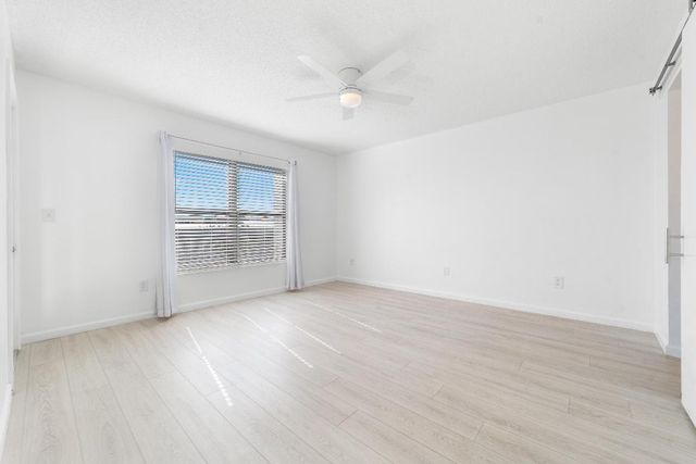 896 N Federal Highway 530, Lantana, FL 33462