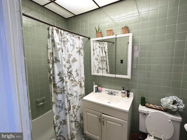 1315 S BROAD ST, Philadelphia, PA 19147