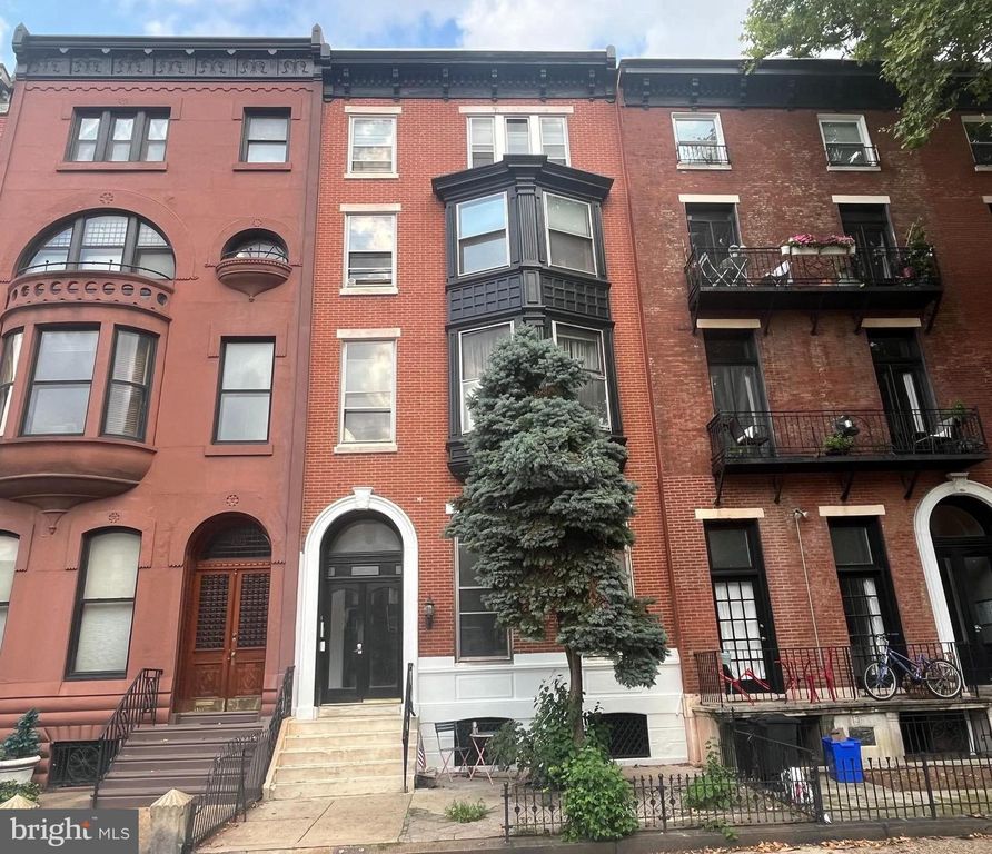 1315 S BROAD ST, Philadelphia, PA 19147