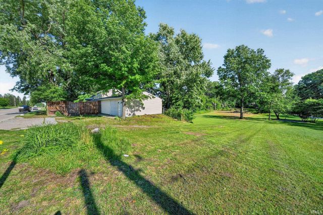 16974 Douglas Road, Mishawaka, IN 46545