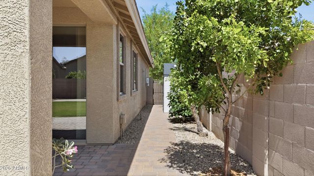 5409 W STRAIGHT ARROW Lane, Phoenix, AZ 85083