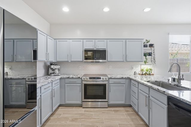 5409 W STRAIGHT ARROW Lane, Phoenix, AZ 85083