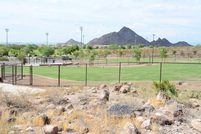 5409 W STRAIGHT ARROW Lane, Phoenix, AZ 85083