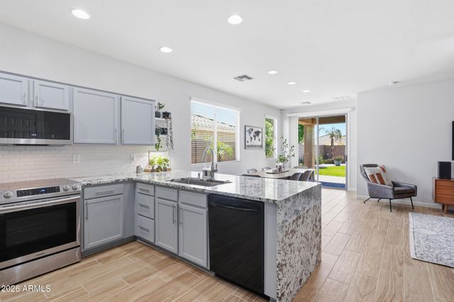 5409 W STRAIGHT ARROW Lane, Phoenix, AZ 85083