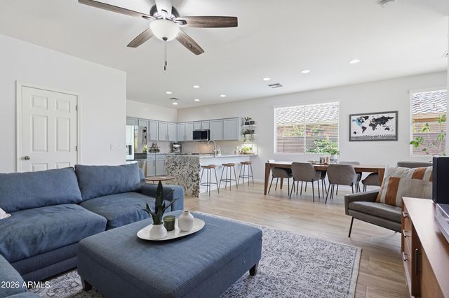 5409 W STRAIGHT ARROW Lane, Phoenix, AZ 85083