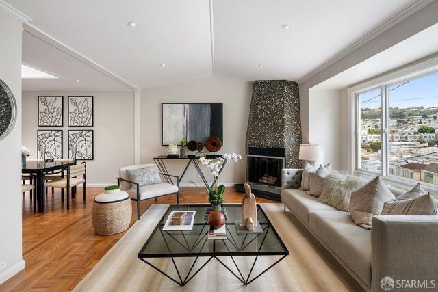 246 Ottawa Avenue, San Francisco, CA 94112