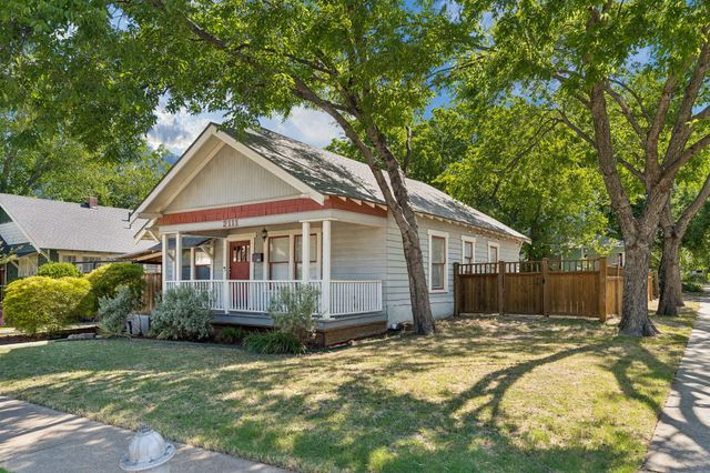2111 Washington Avenue, Fort Worth, TX 76110