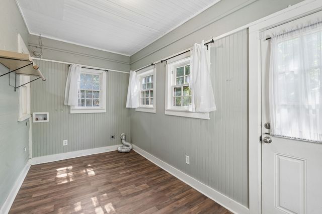 2111 Washington Avenue, Fort Worth, TX 76110