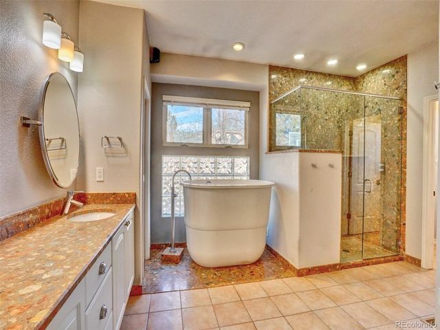 58 Blue Heron Dr, Thornton, CO 80241