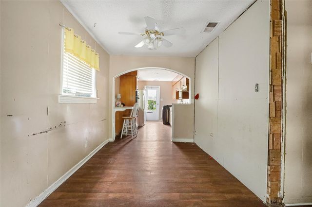 3304 Hardy Street, Fort Worth, TX 76106