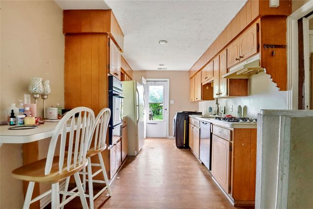 3304 Hardy Street, Fort Worth, TX 76106