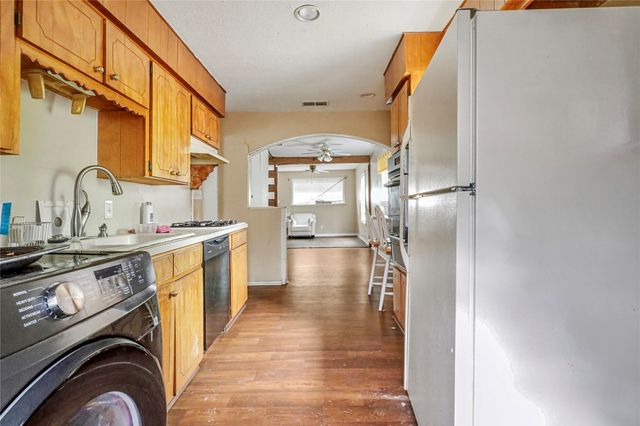 3304 Hardy Street, Fort Worth, TX 76106