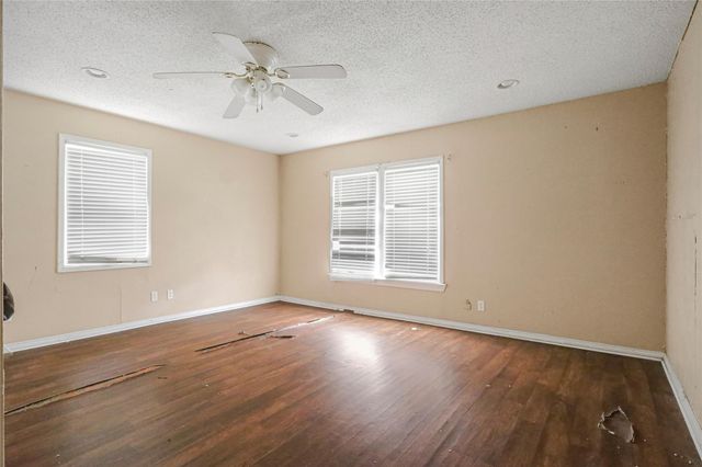 3304 Hardy Street, Fort Worth, TX 76106