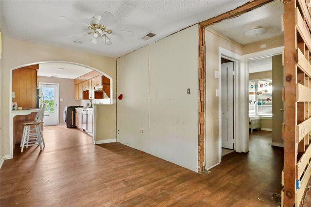 3304 Hardy Street, Fort Worth, TX 76106