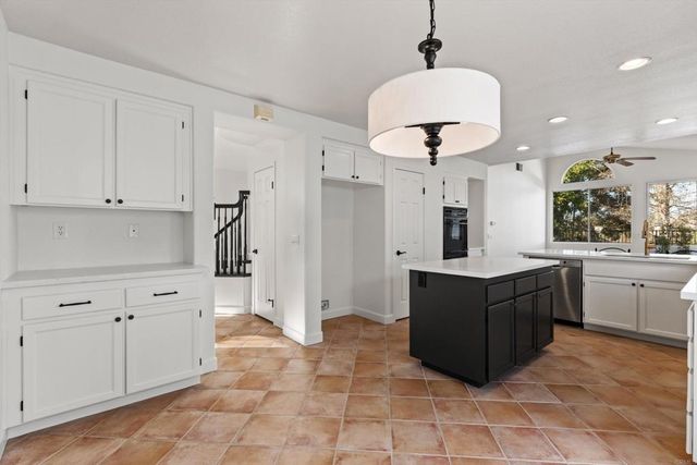 6012 Piros Way, Oceanside, CA 92056