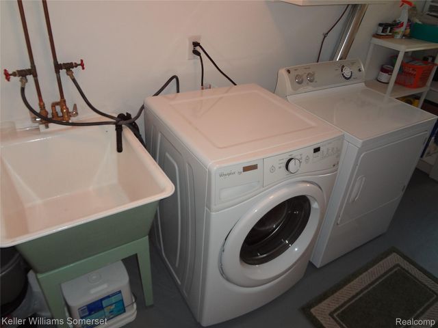 29626 Hoover Road 626, Warren, MI 48093