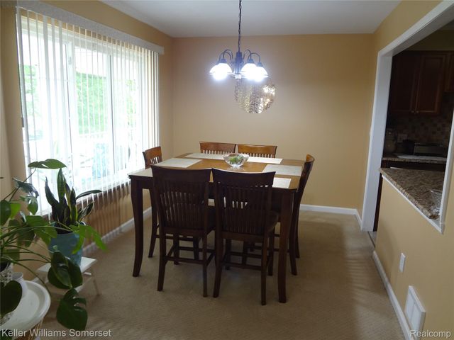 29626 Hoover Road 626, Warren, MI 48093