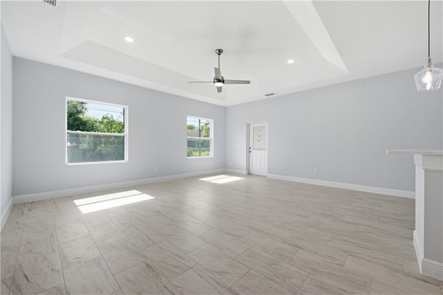 9366 103rd Court, Vero Beach, FL 32967