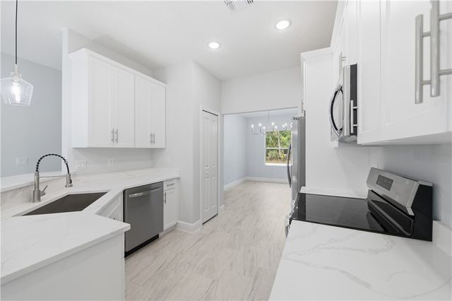 9366 103rd Court, Vero Beach, FL 32967