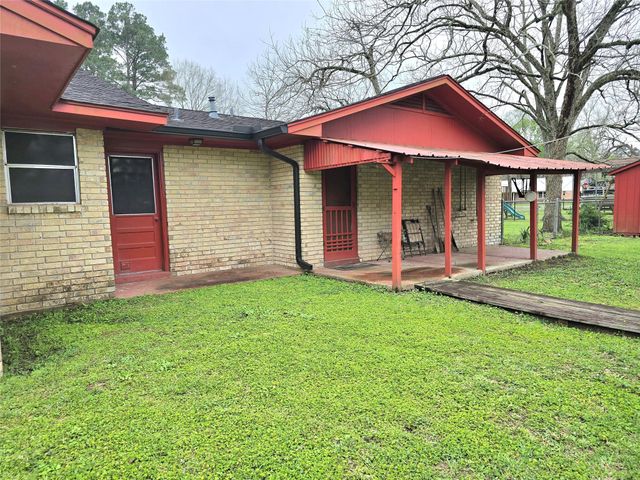 2303 Laird Street, Dayton, TX 77535