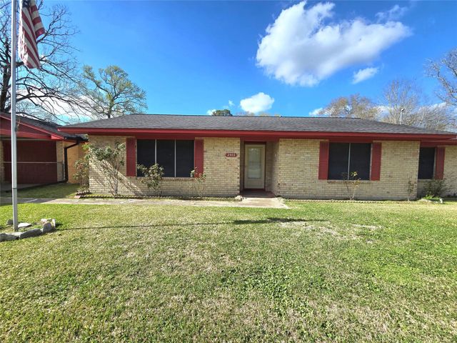 2303 Laird Street, Dayton, TX 77535