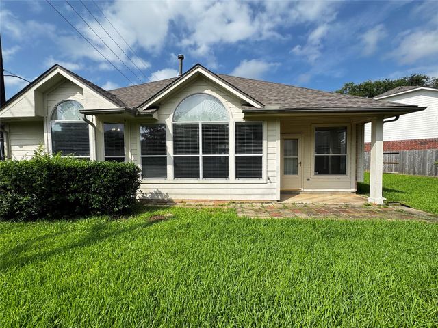 3002 Flintwood Drive, Sugar Land, TX 77479