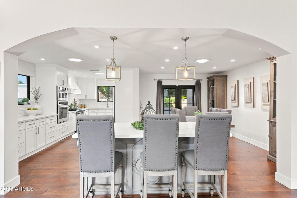 6333 N SCOTTSDALE Road 5, Scottsdale, AZ 85250 — photo 2