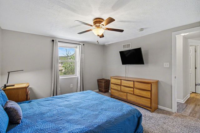 232 Shaw Avenue, Elsmere, KY 41018