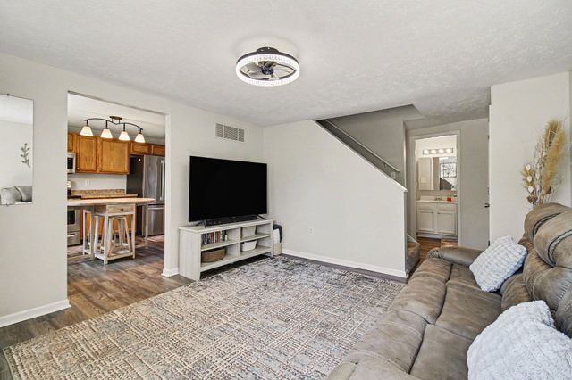 232 Shaw Avenue, Elsmere, KY 41018