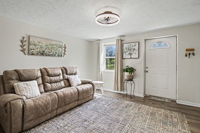 232 Shaw Avenue, Elsmere, KY 41018