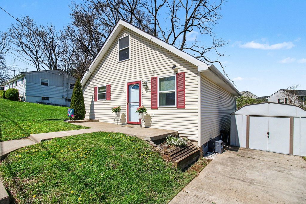 232 Shaw Avenue, Elsmere, KY 41018
