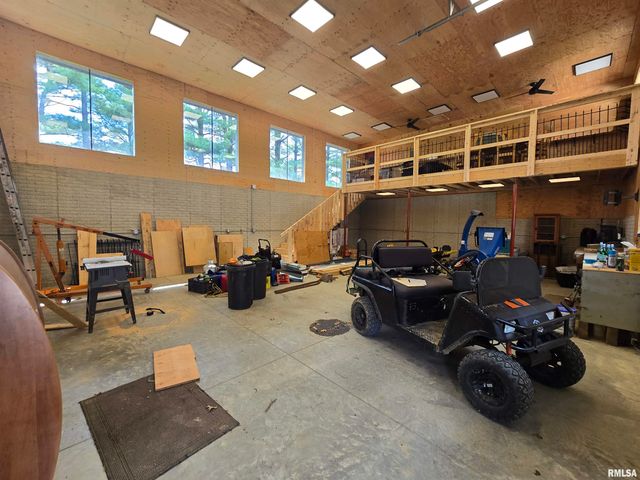 394 CIRCLE SHORE Drive, Washington, IL 61571