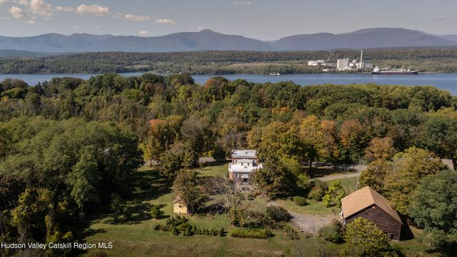 1281 Woods Road, Germantown, NY 12526