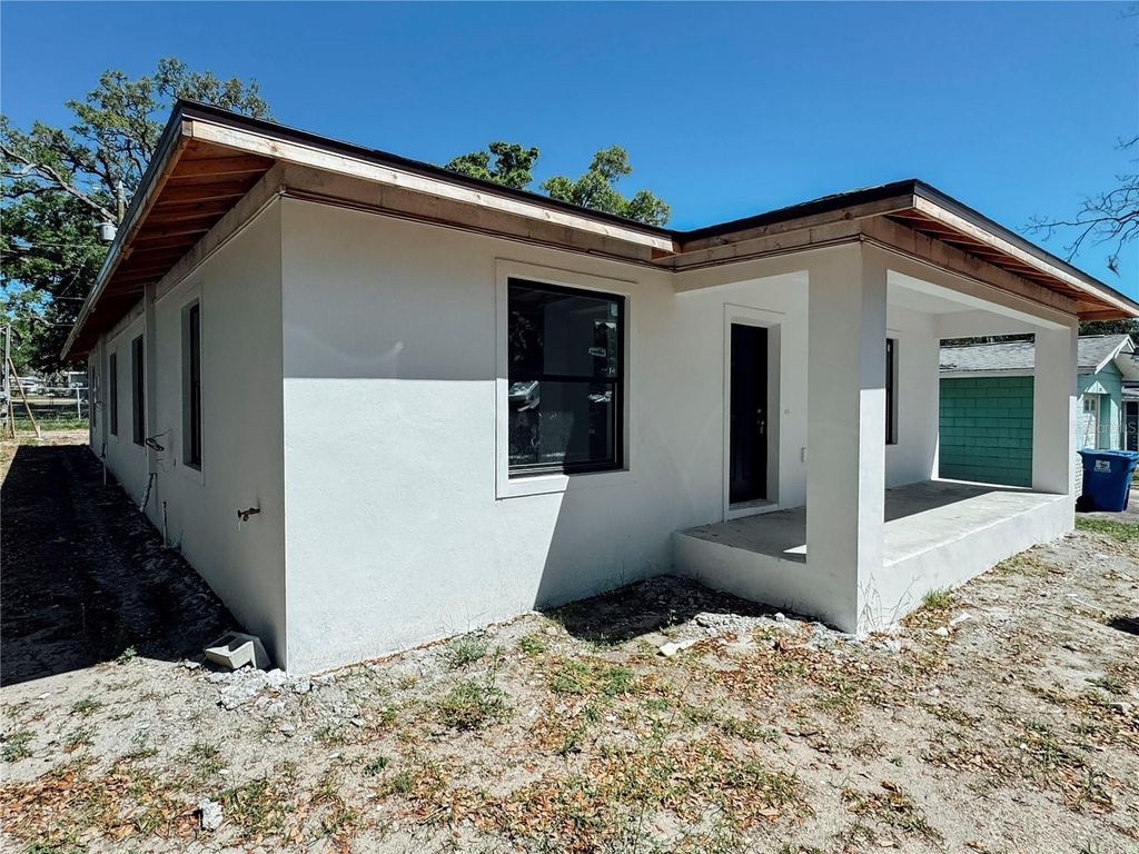 Image 12 of property listing at 2327/2329 26TH AVENUE S, St Petersburg, FL 33712