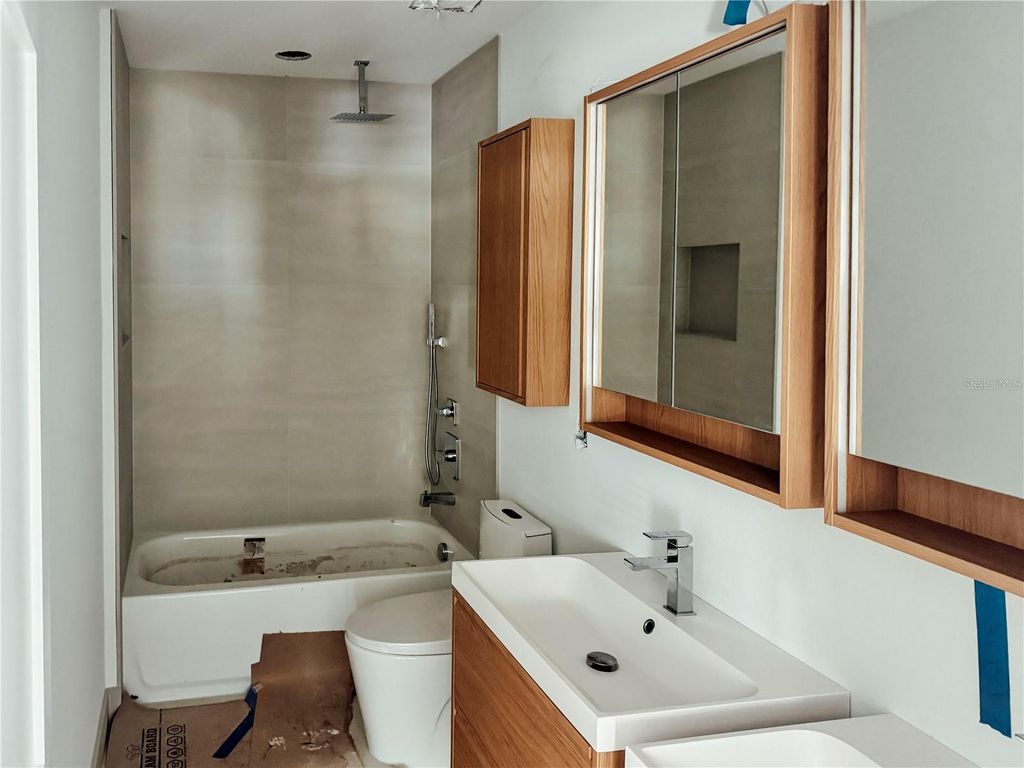 Image 14 of property listing at 2327/2329 26TH AVENUE S, St Petersburg, FL 33712