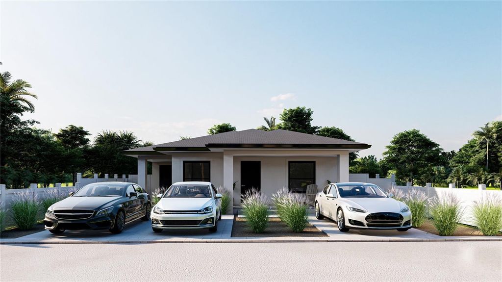 Image 5 of property listing at 2327/2329 26TH AVENUE S, St Petersburg, FL 33712