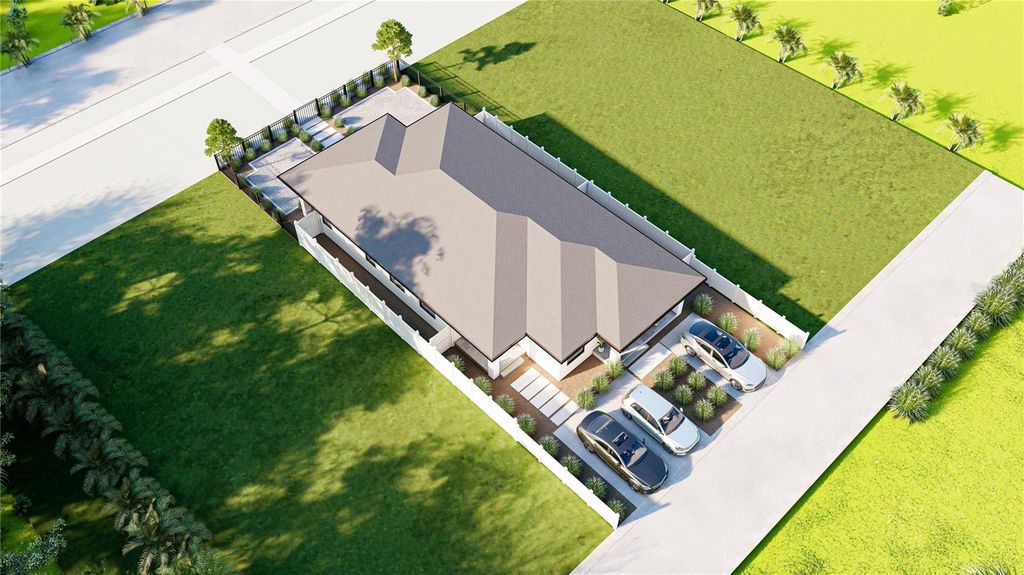 Image 9 of property listing at 2327/2329 26TH AVENUE S, St Petersburg, FL 33712