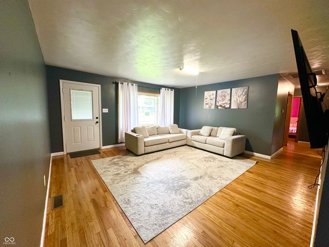 5120 S Bancroft Street, Indianapolis, IN 46237