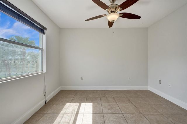 4600 SW 67th Ave 245, Miami, FL 33155