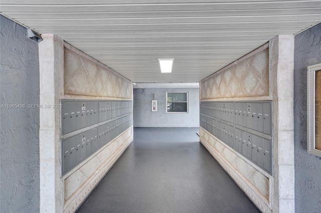 4600 SW 67th Ave 245, Miami, FL 33155