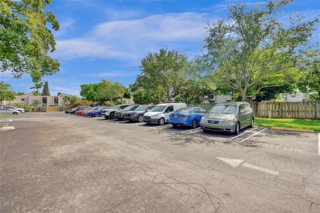 4600 SW 67th Ave 245, Miami, FL 33155