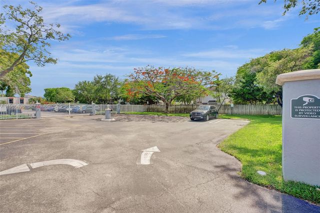 4600 SW 67th Ave 245, Miami, FL 33155