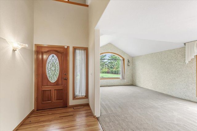 133 Kingsgate Way, Grants Pass, OR 97527