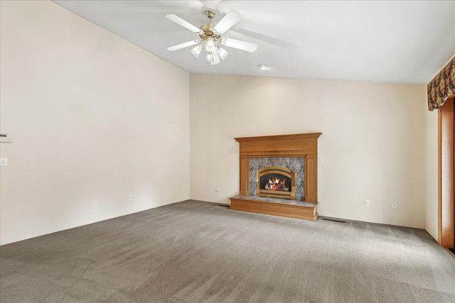 133 Kingsgate Way, Grants Pass, OR 97527