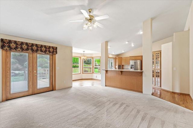 133 Kingsgate Way, Grants Pass, OR 97527