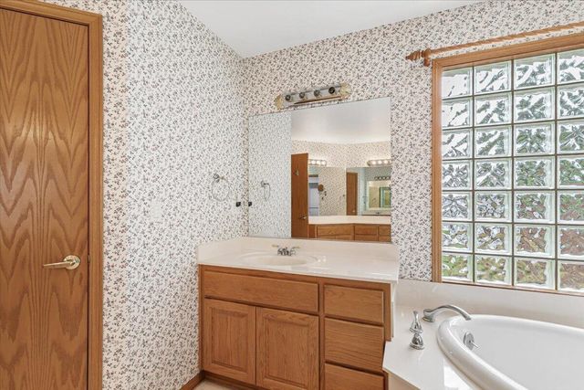 133 Kingsgate Way, Grants Pass, OR 97527