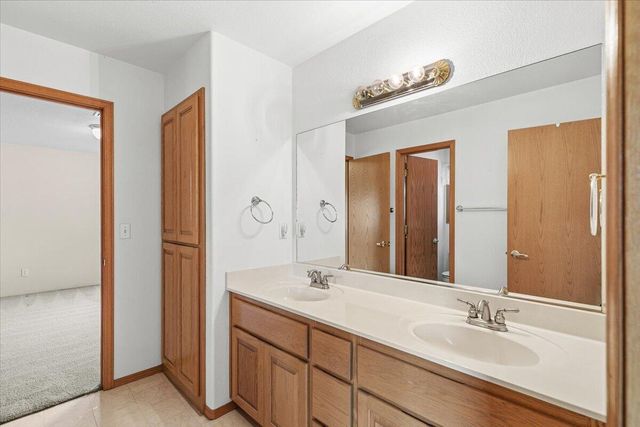 133 Kingsgate Way, Grants Pass, OR 97527