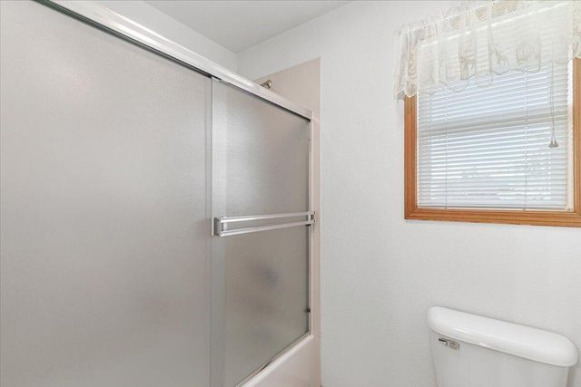 133 Kingsgate Way, Grants Pass, OR 97527