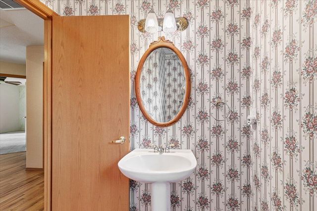 133 Kingsgate Way, Grants Pass, OR 97527